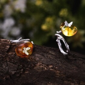 Natural-Silver-Looking-Back-Butterfly-amber-ring (8)26
